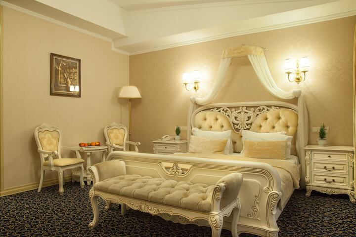 Room 21 of 61