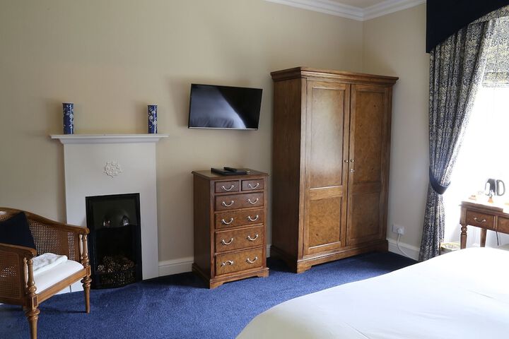 Room 7 of 22
