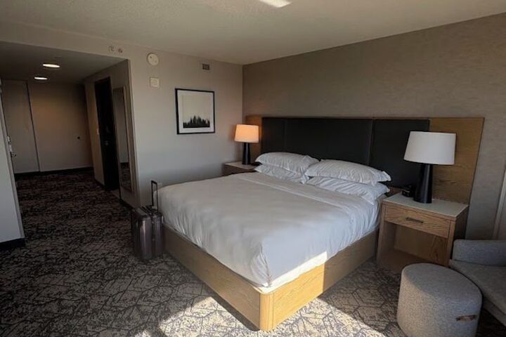 Room 14 of 65