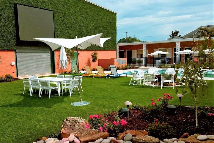 Children's play area - outdoor