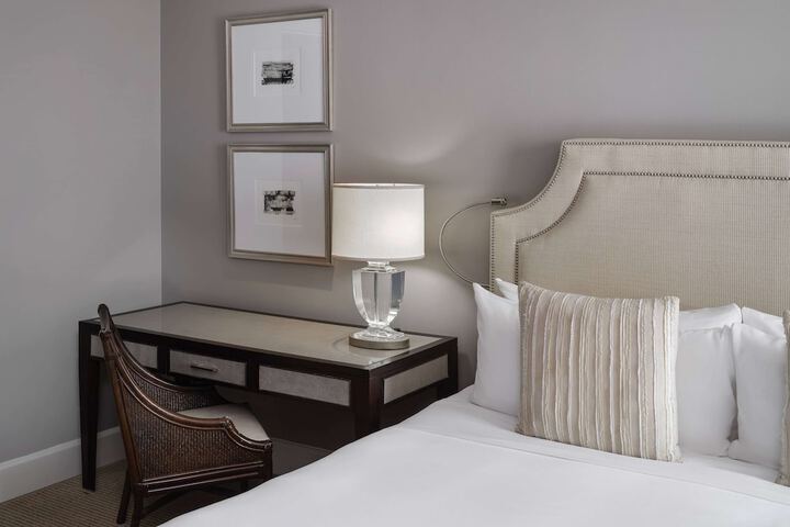 Room 12 of 160