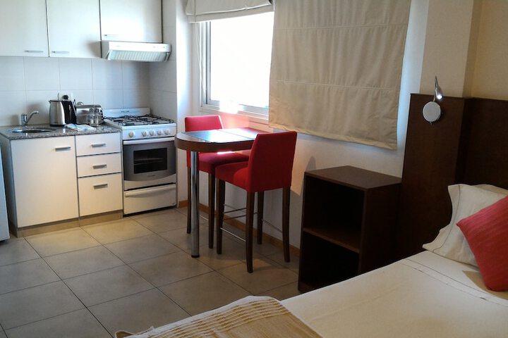 Room 4 of 25