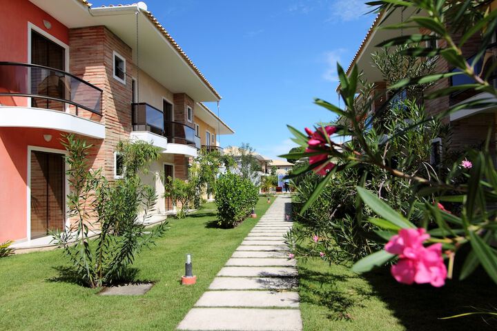 Hotel Exterior 49 of 52