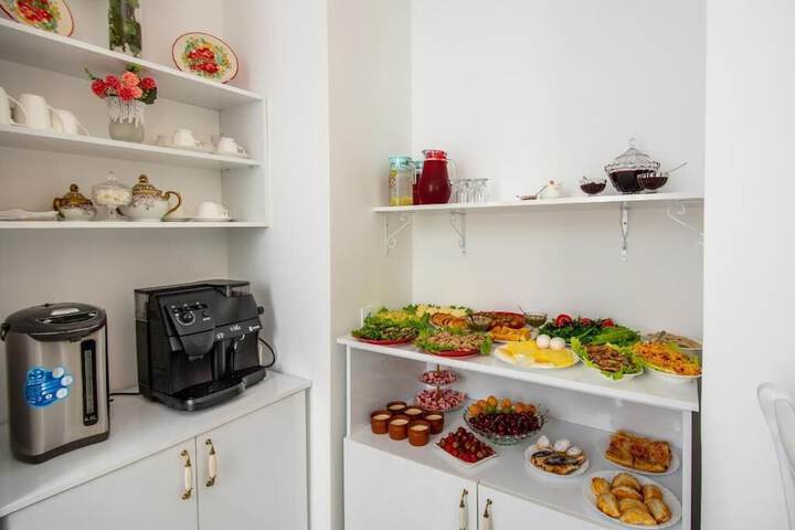 Breakfast/Coffee Service 8 of 9