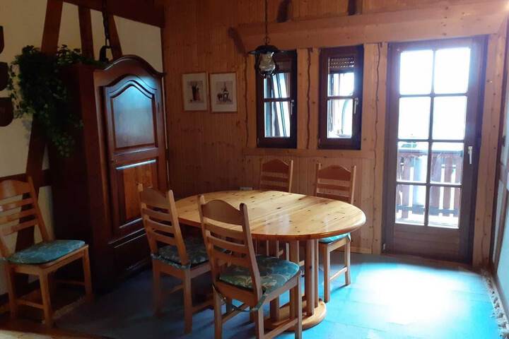 Room 10 of 22