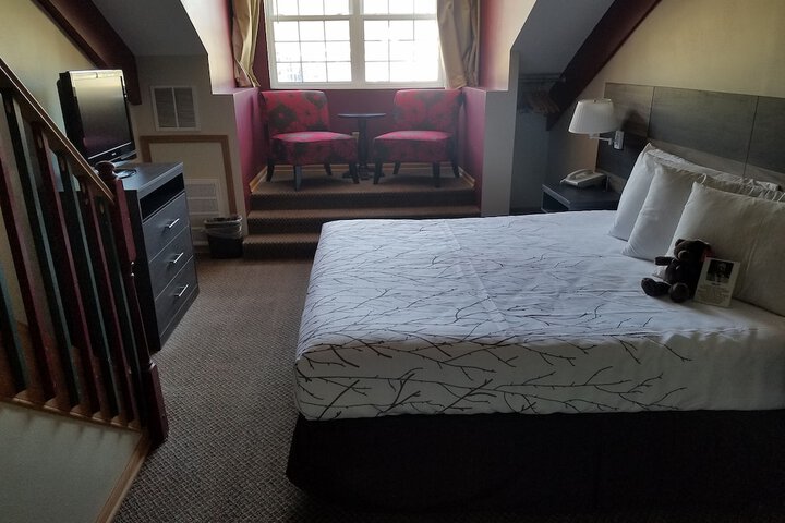 Room 30 of 79