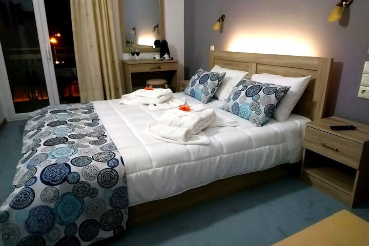 Room 18 of 22