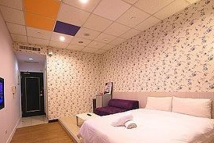 Room 21 of 73