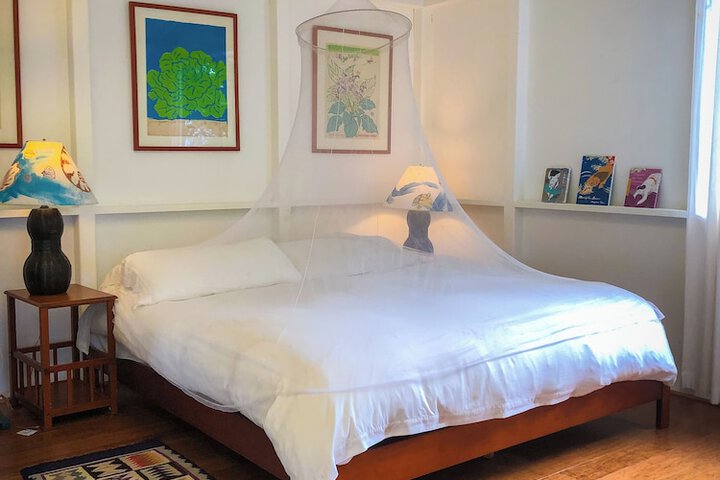 Room 47 of 143