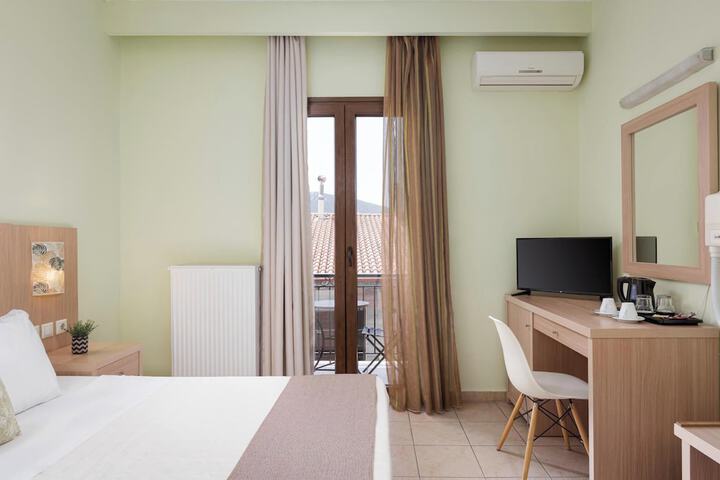 Room 7 of 70