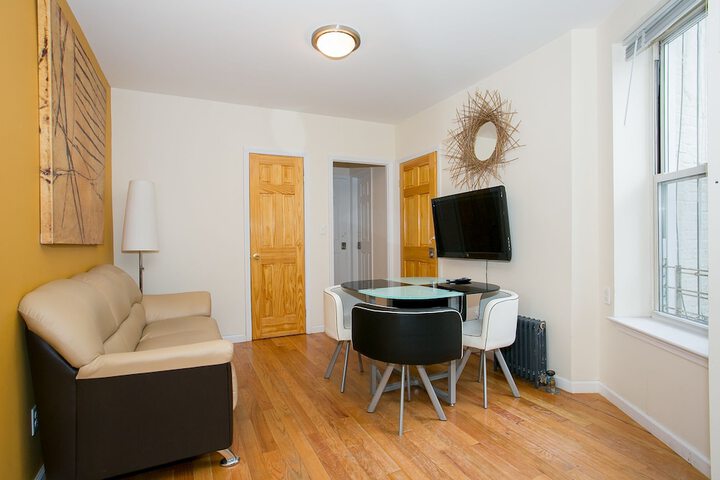 Room 92 of 103