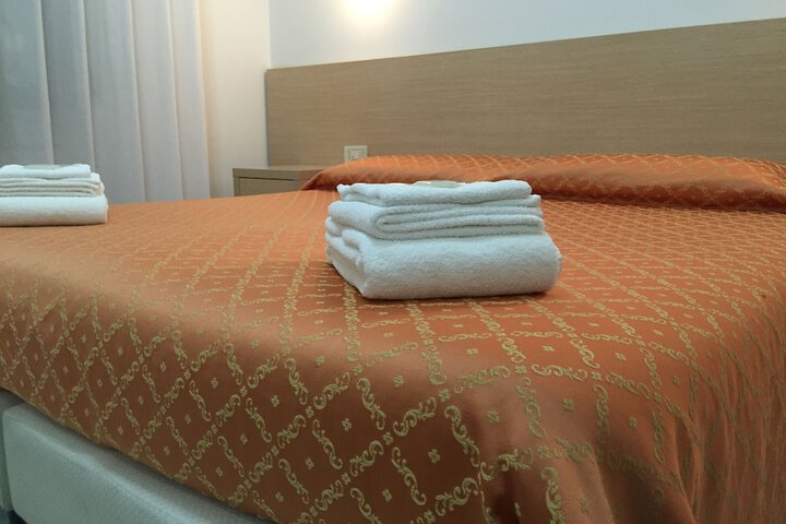 Room 4 of 45