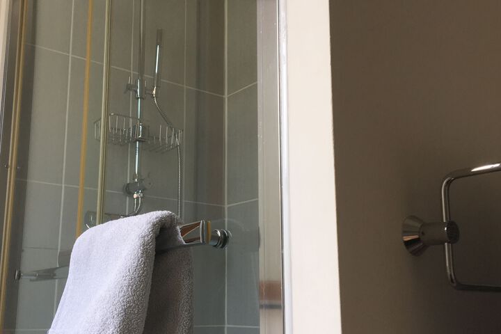Room 6 of 35