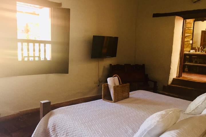 Room 3 of 66