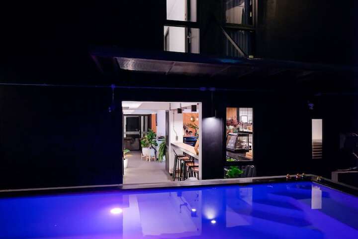 Pool 38 of 77