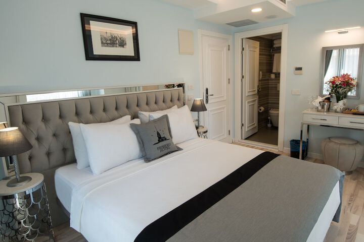 Room 15 of 62