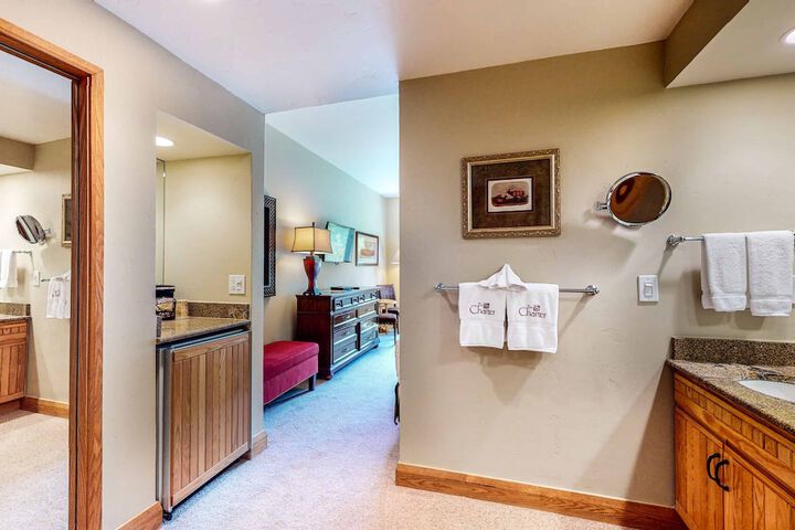 Room 147 of 222