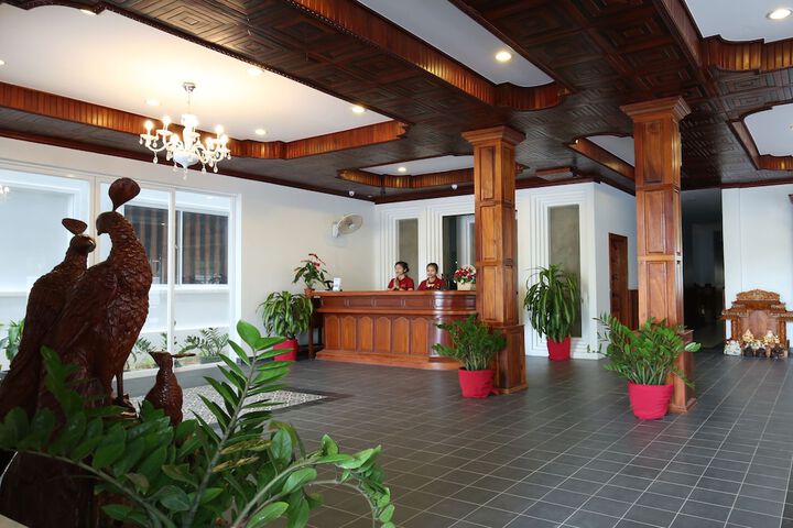 Hotel 4 of 73