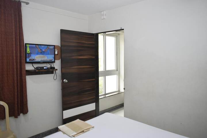 Room 34 of 49