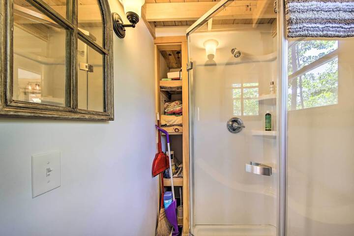 Room 9 of 27