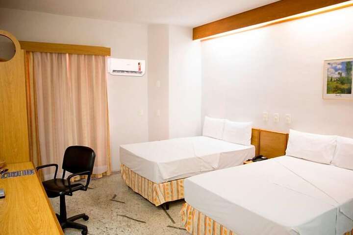 Room 7 of 42