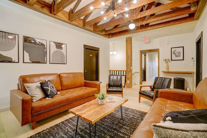 Hotel Interior 8 of 72