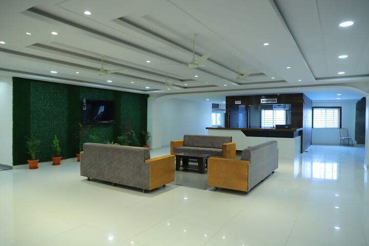 Room 8 of 22