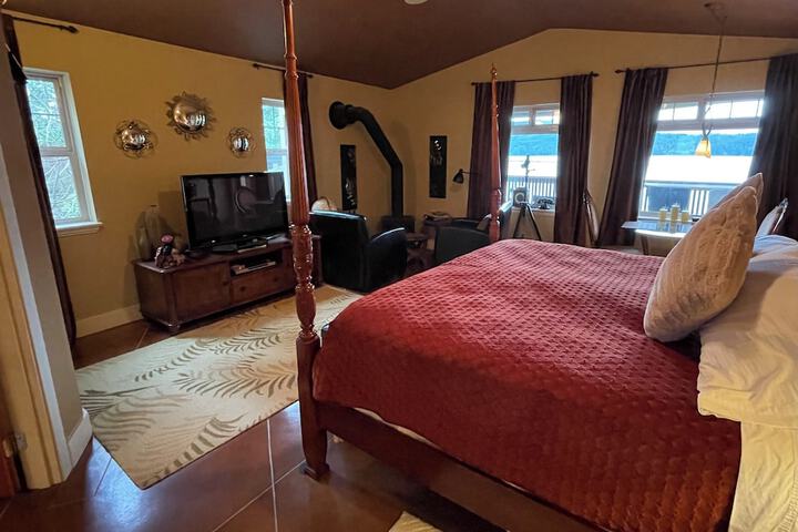Room 43 of 143