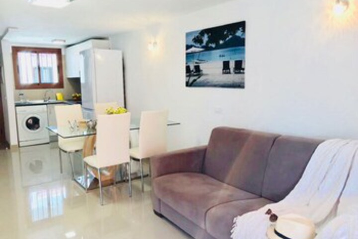 Room 11 of 26