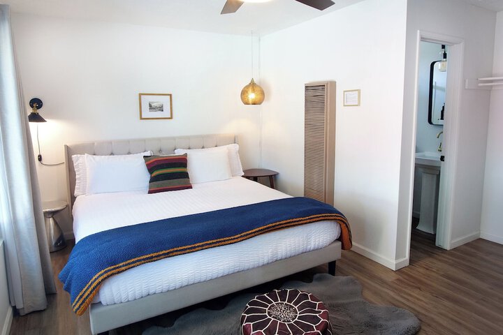 Room 14 of 42