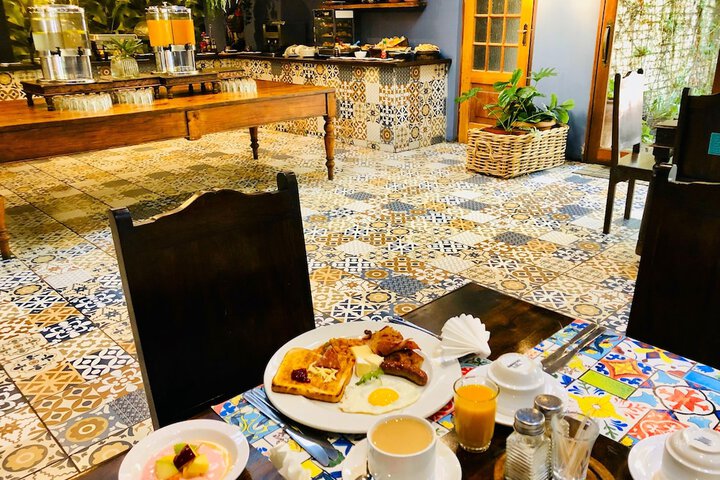 Breakfast/Coffee Service 208 of 275