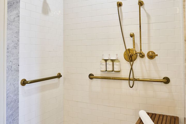 Clean Restrooms
