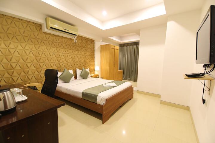 Room 21 of 31