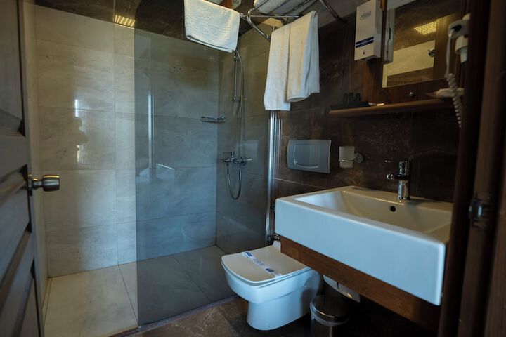 Clean Restrooms