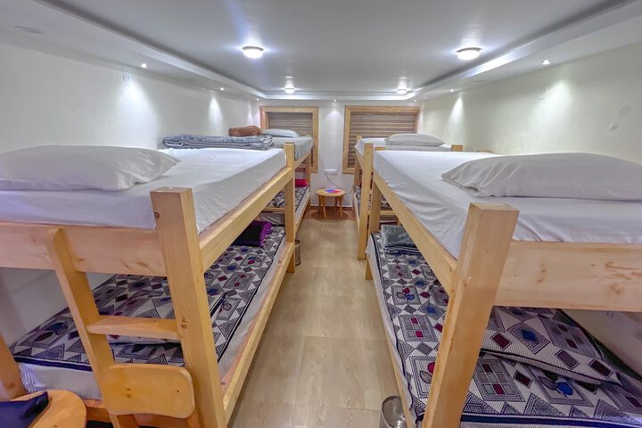 Room 7 of 38