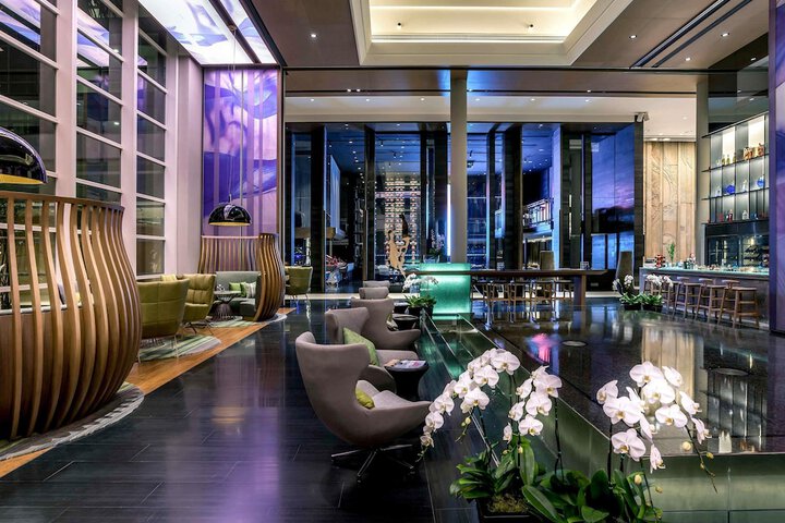 Lounge 90 of 116