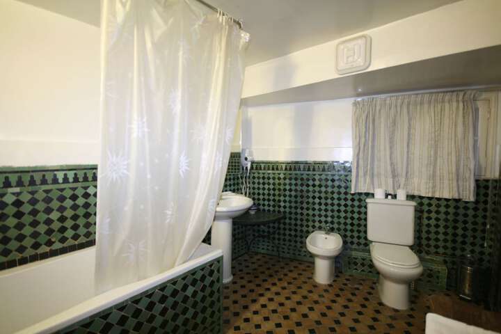 Room 82 of 138