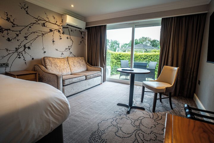 Room 14 of 49