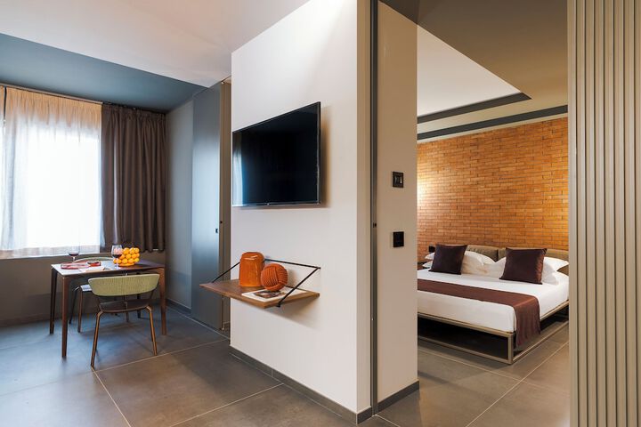 Room 18 of 112