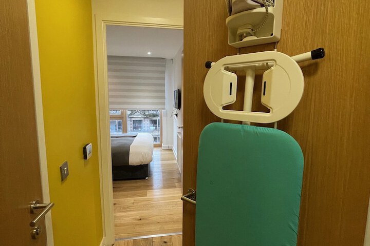 Room 36 of 296