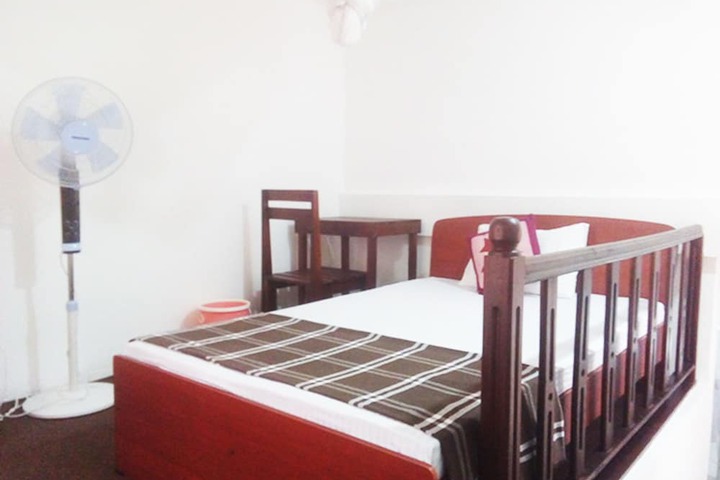 Room 30 of 49