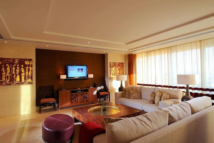 Room 47 of 169