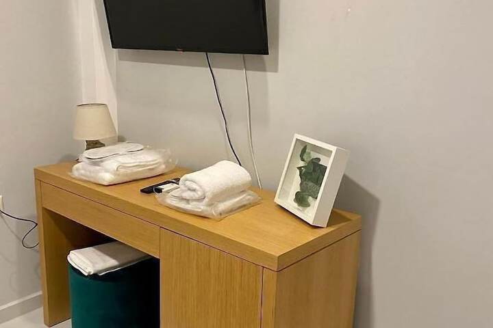 Room 18 of 26