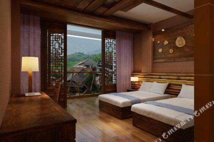 Longying Hotel