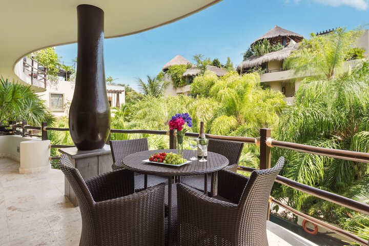 Terrace/Patio 101 of 204