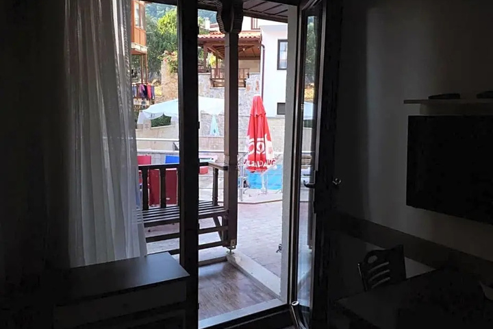 Terrace/Patio 8 of 25