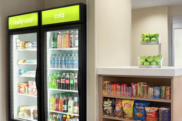 Snack bar