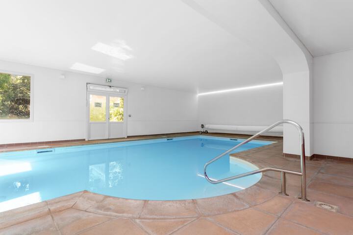 Pool 96 of 133