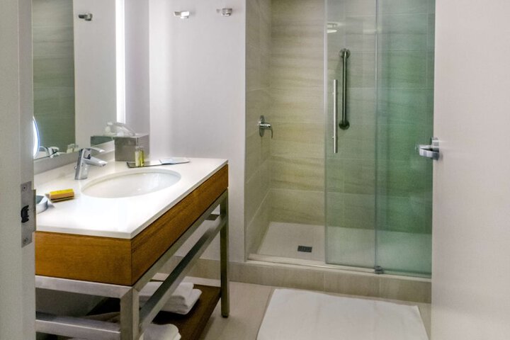 Bathroom shower