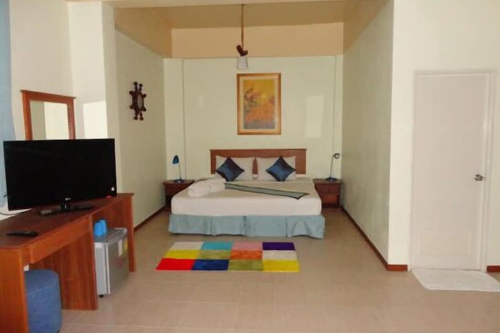 Room 9 of 22